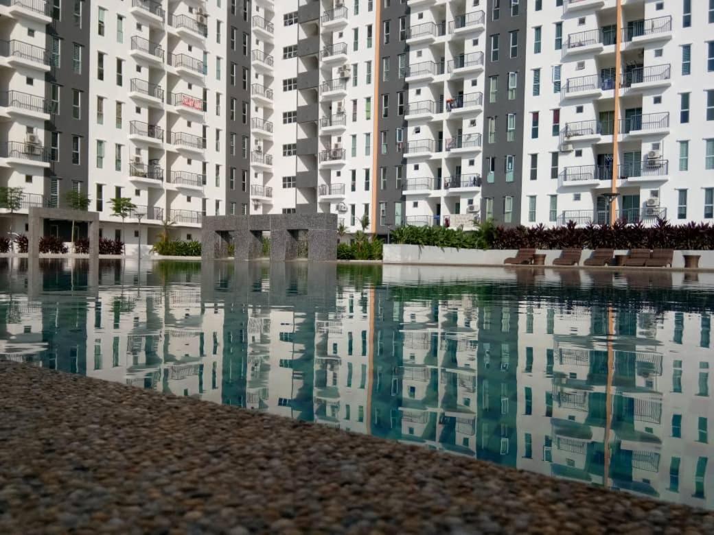 Afnan Homestay At Semenyih, Ascotte Boulevard Eksteriør billede