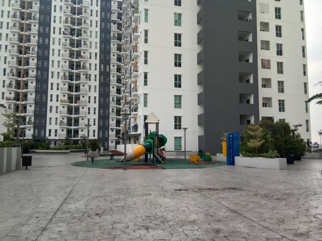 Afnan Homestay At Semenyih, Ascotte Boulevard Eksteriør billede