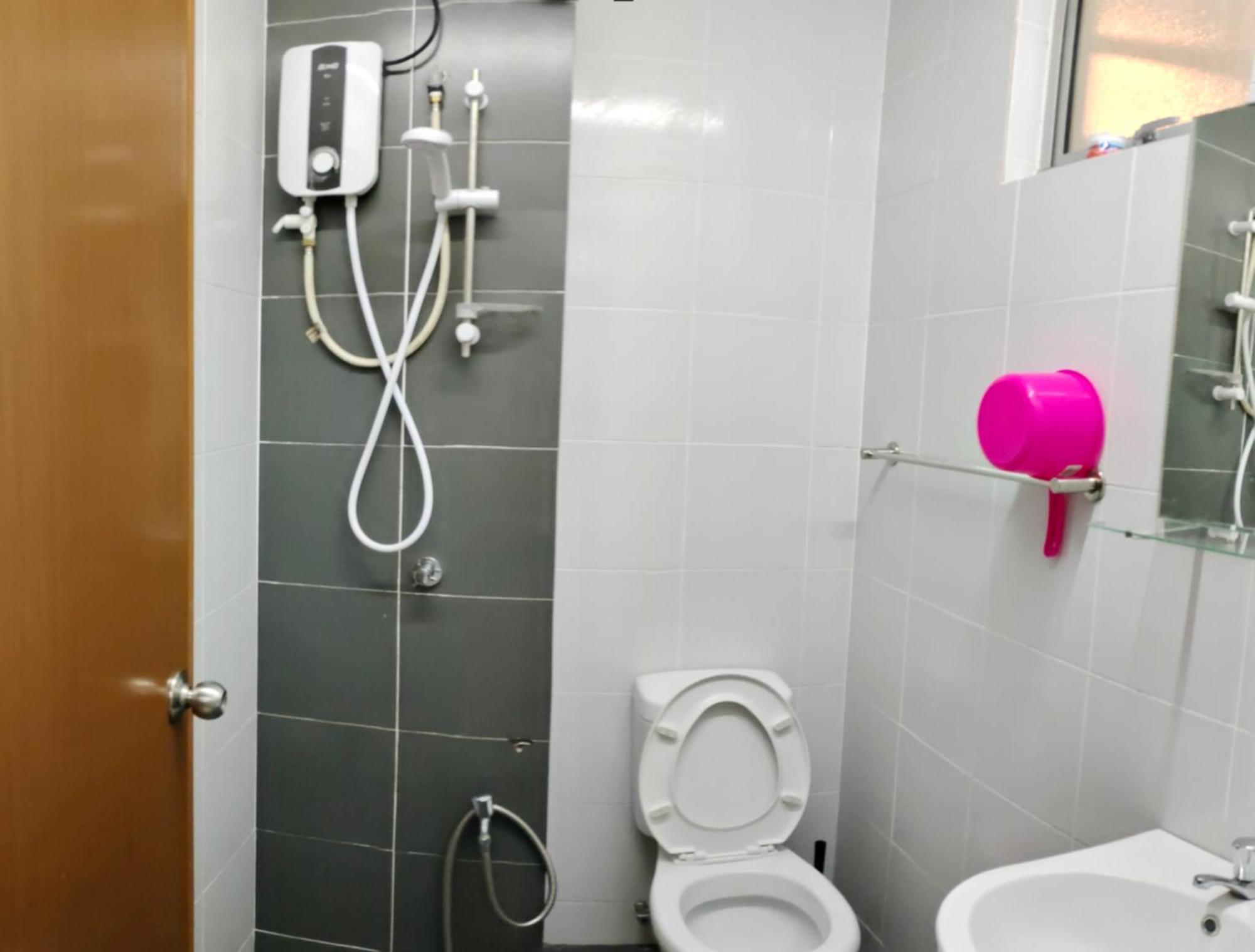 Afnan Homestay At Semenyih, Ascotte Boulevard Eksteriør billede
